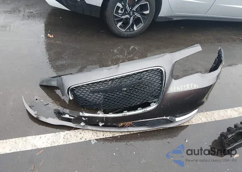 2015 Chrysler 300 Limited z USA, uszkodzony, nr VIN 2C3CCAAG2FH801902